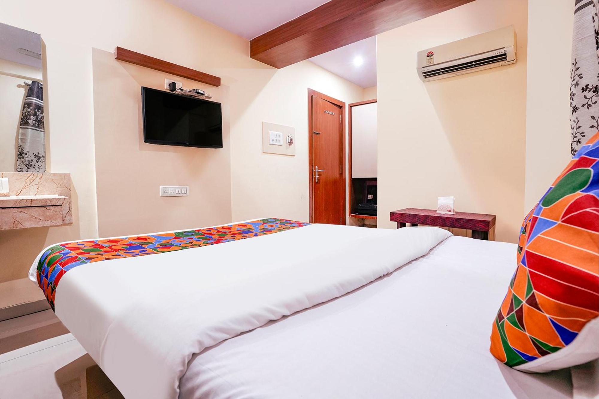 Fabhotel Everest Vashi 外观 照片