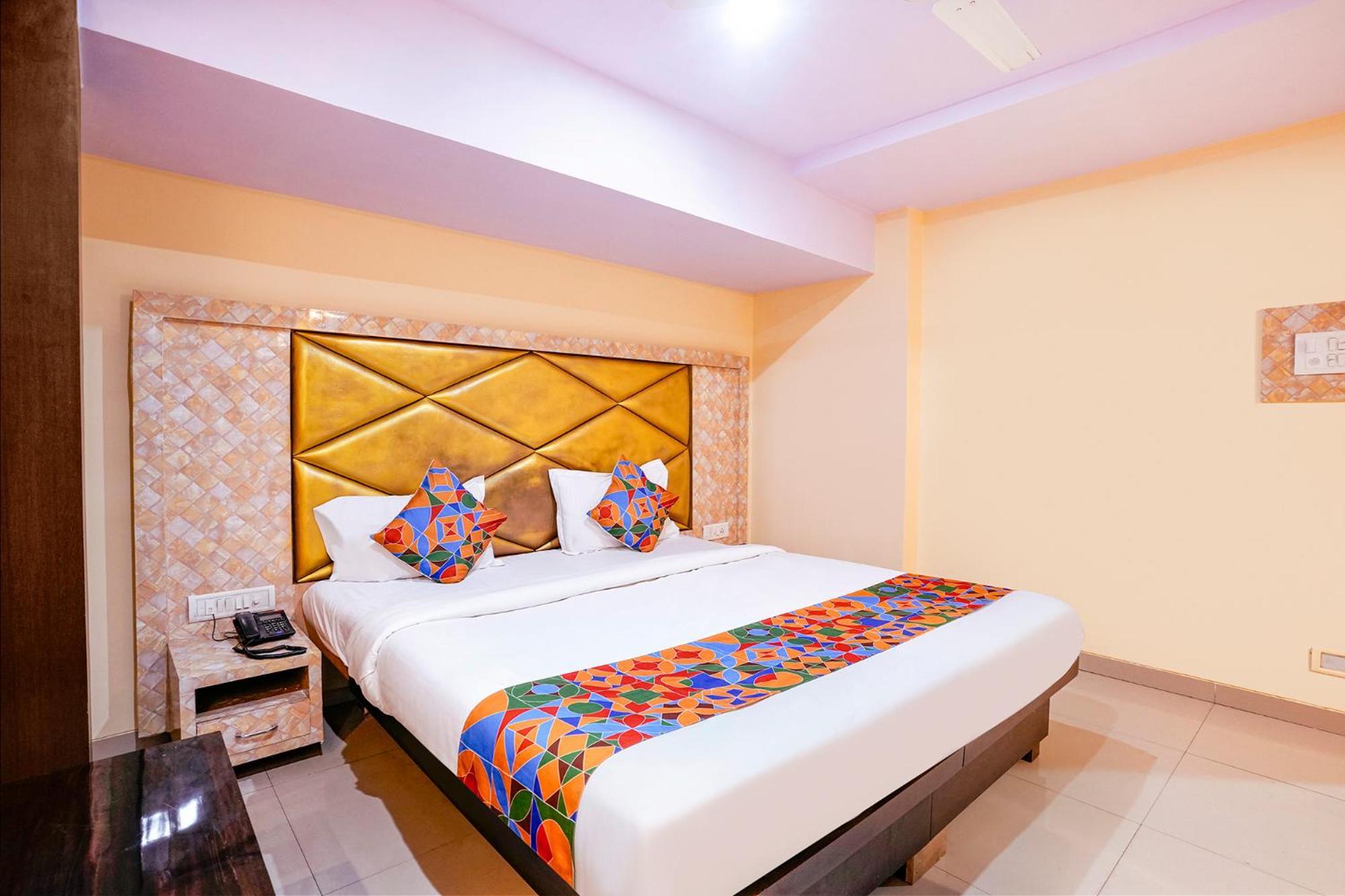 Fabhotel Everest Vashi 外观 照片